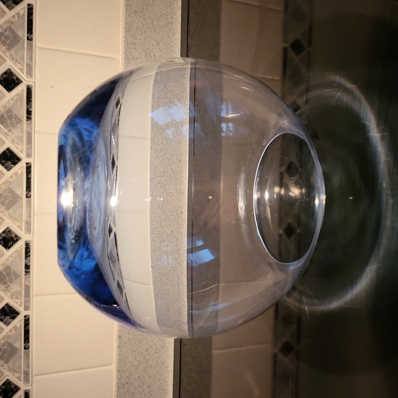 Beautiful Austrian Crystal Light Indigo Blue Round Bowl Vase 6" - Picture 7 of 7